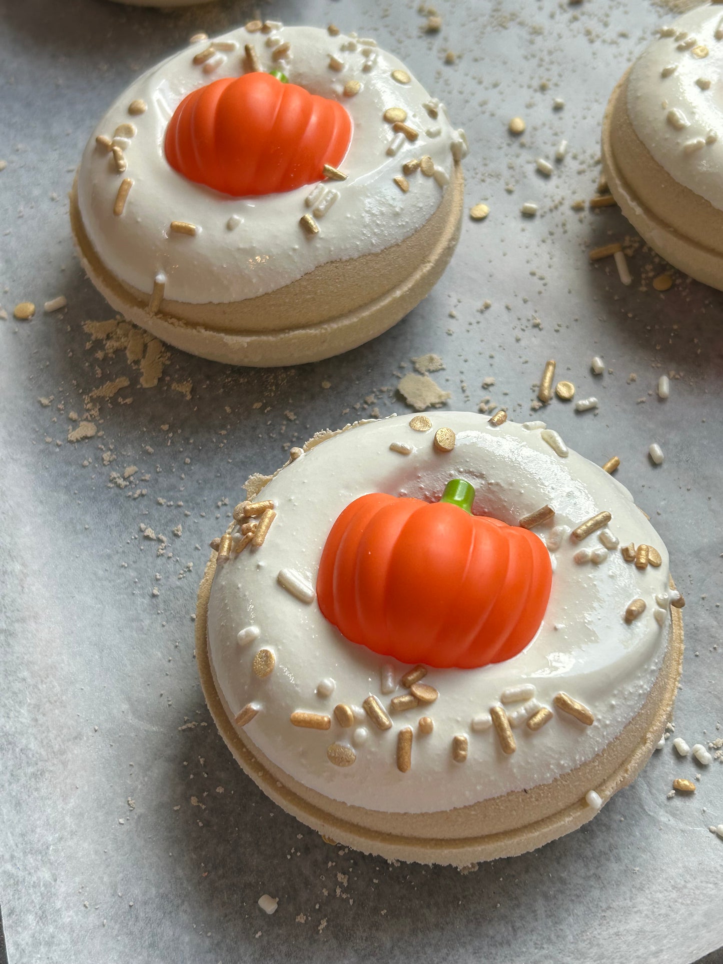 Fall Brûlée Donut Bath Bomb