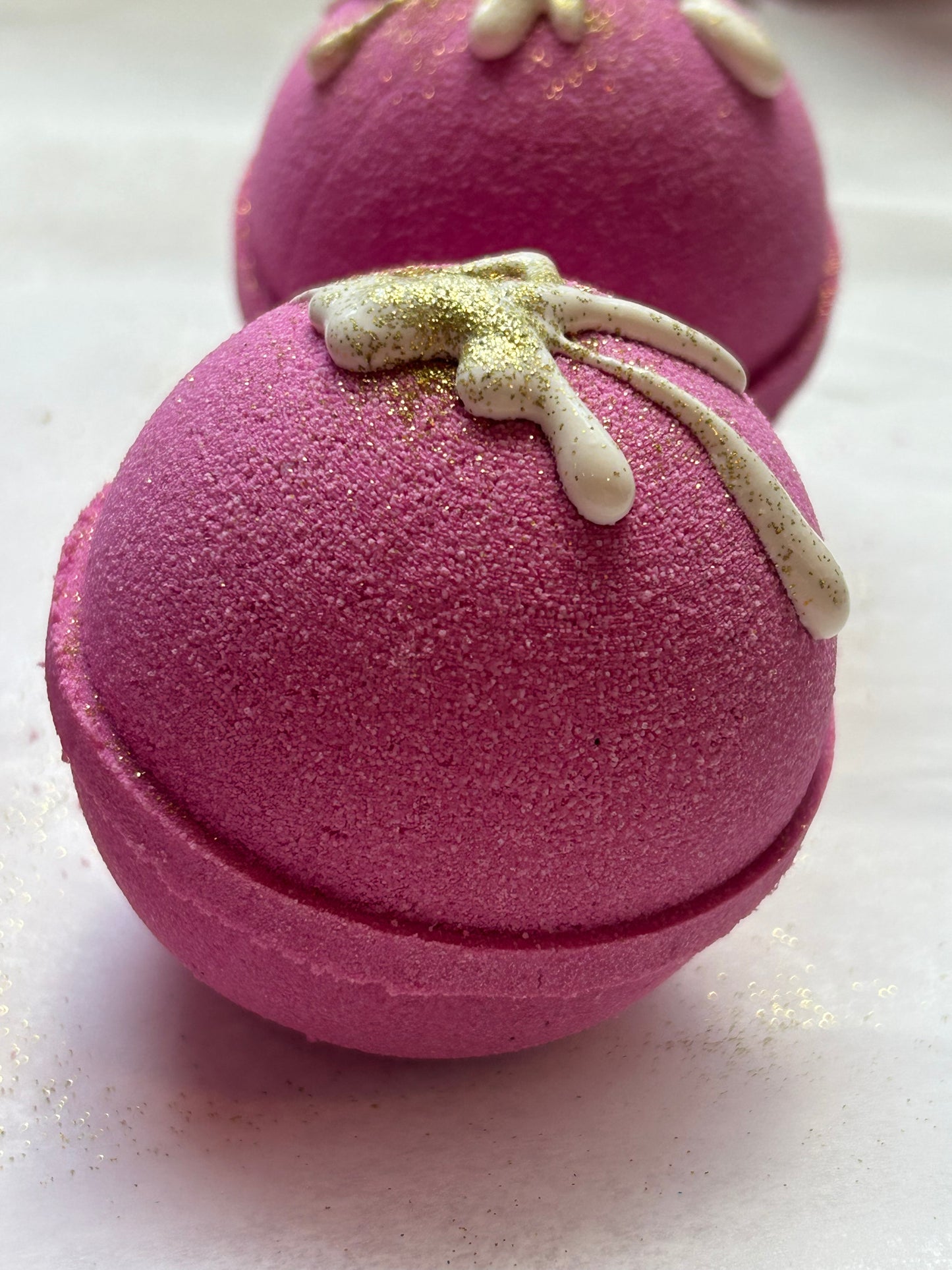 Cashmere Woods Bath Bomb