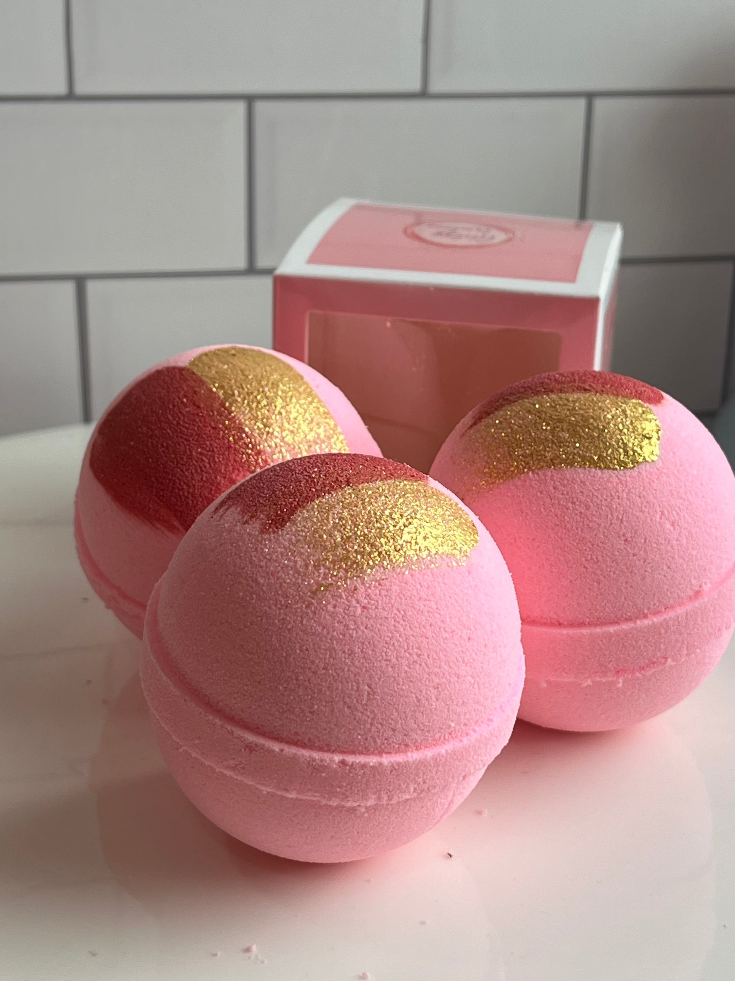 Champagne Apple and Honey Bath Bomb