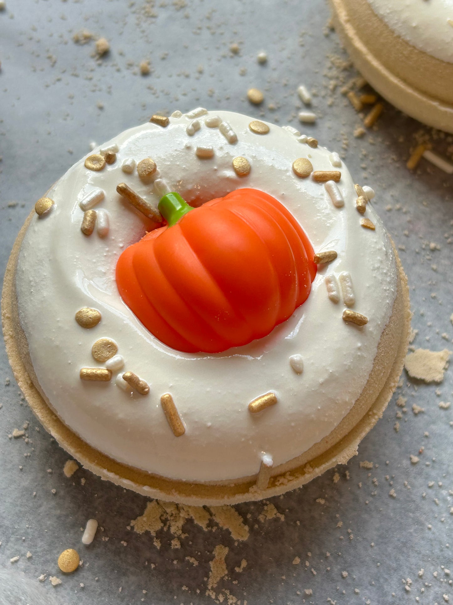 Fall Brûlée Donut Bath Bomb