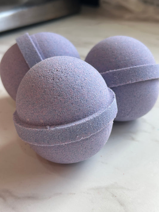 Cedar Musk & Lavender Bath Bomb